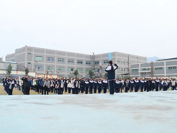 珍爱生命 远离毒品丨我校举行本学期第十七周升旗仪式